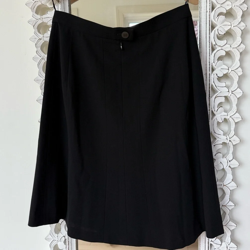 CHANEL Black Wool Skirt •44